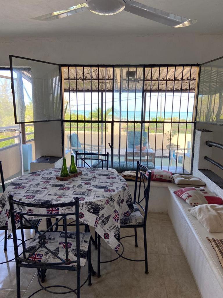 Casa Ibiza Celestun Βίλα Εξωτερικό φωτογραφία
